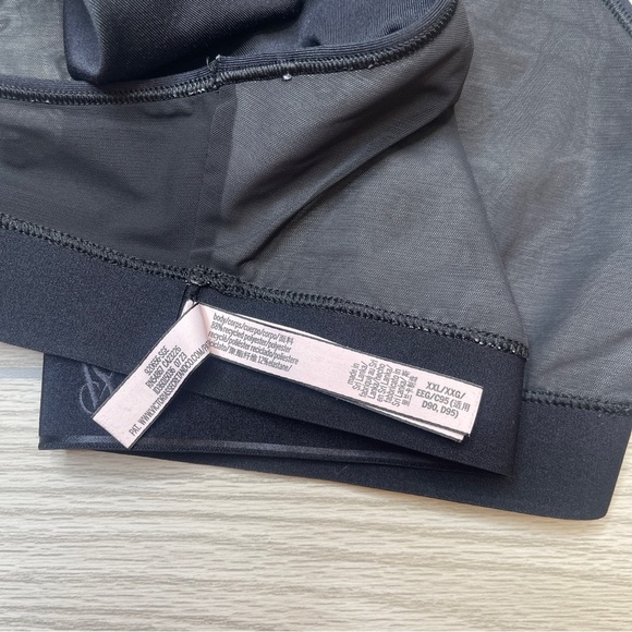 Victoria’s Secret Player Sports Bra Black Wave Non Padded Racerback Size XXL - Picture 7 of 11